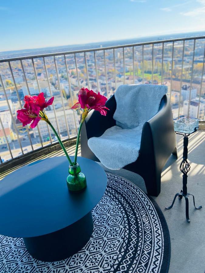 Hotelturm Augsburg Appartment 29 Stock מראה חיצוני תמונה